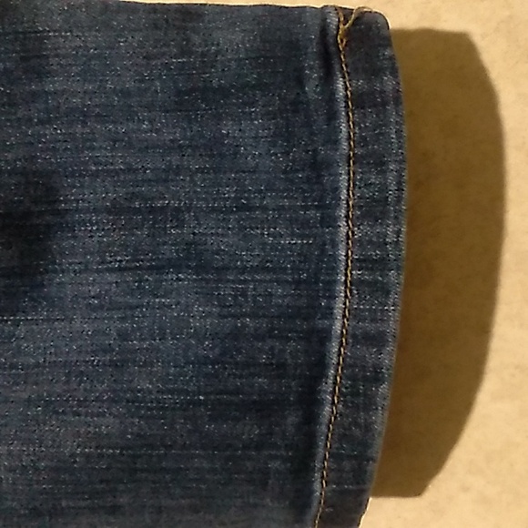 TOMMY HILFIGER crop jeans size 8. - Picture 6 of 12